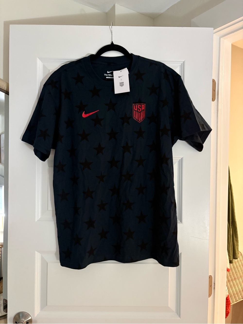 Nike Soccer The Nike Tee Men's Cotton Star Graphic Tee Medium NWT